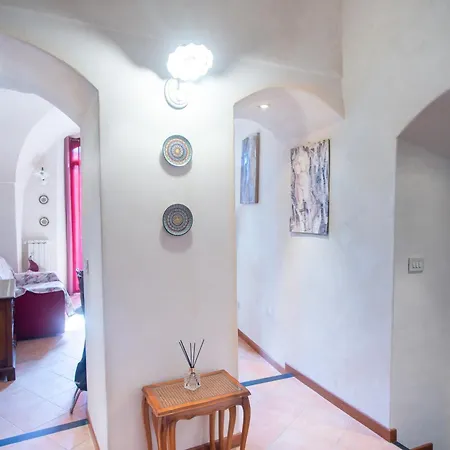 Casa Di Lella 1-bed Balcony & Old Town - Happy شقة سانريمو