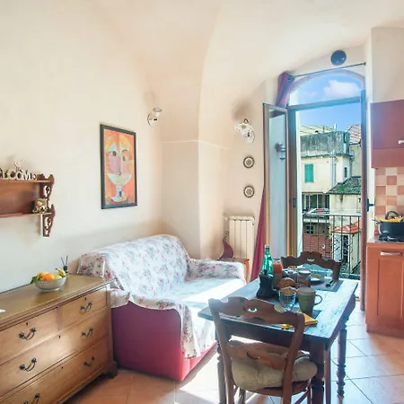 Casa Di Lella 1-bed Balcony & Old Town - Happy Apartment Sanremo